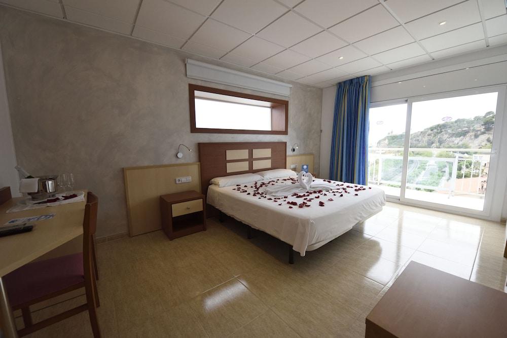 Internacional Hotel 2*